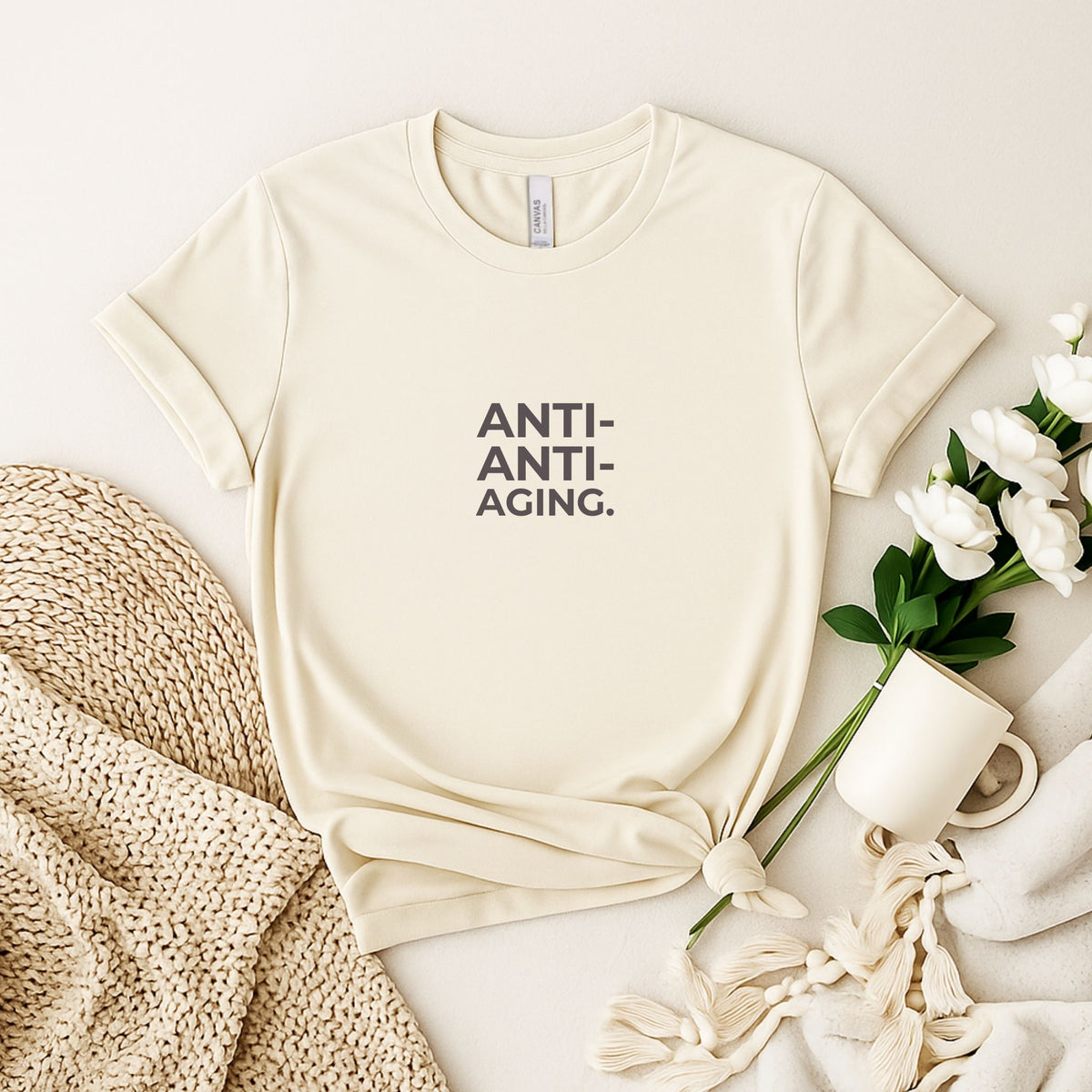 ANTI-ANTI-AGING. T-shirt