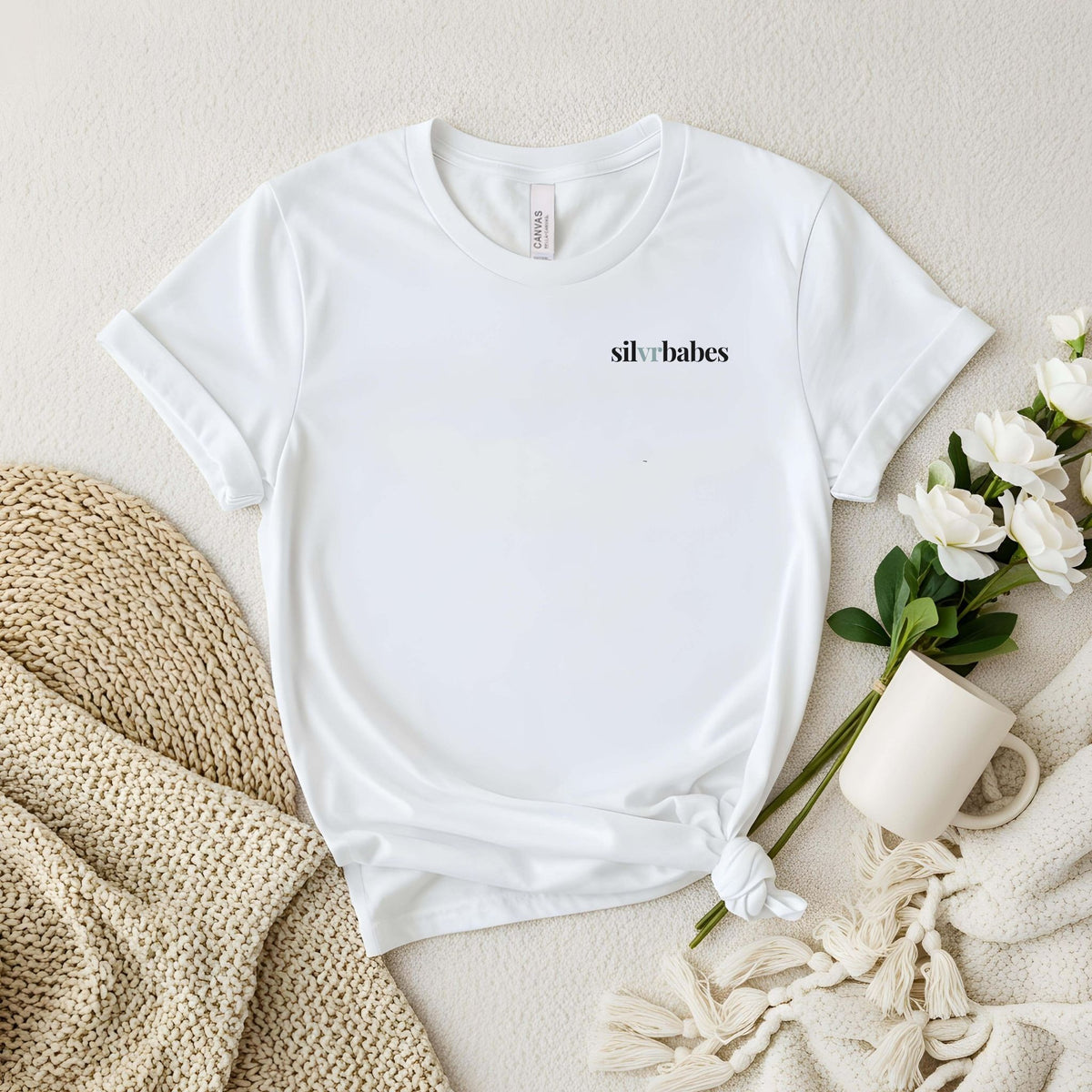 silvrbabes logo. T-shirt